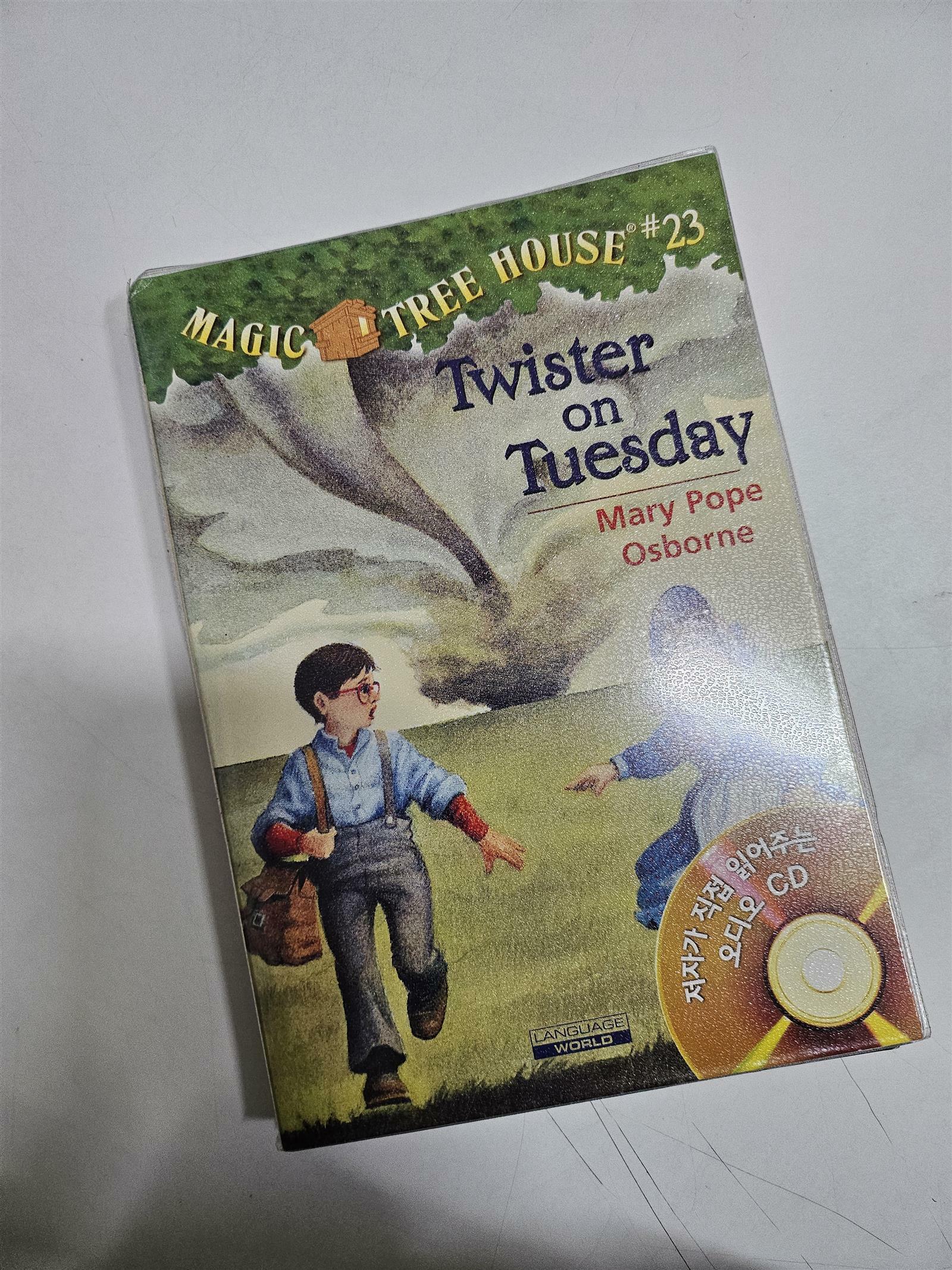 [중고] Magic Tree House #23 : Twister on Tuesday (Paperback + CD)