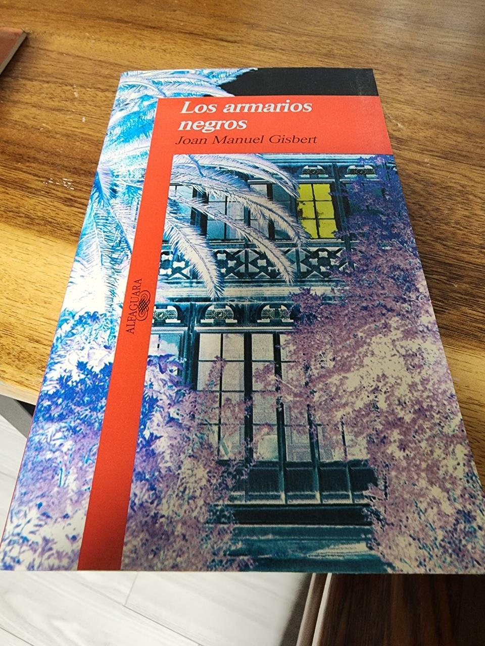 [중고] LOS ARMARIOS NEGROS (˝SERIE ROJA˝)(+14 ANOS) (Paperback)