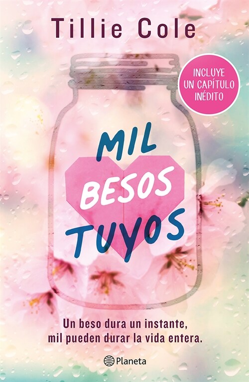 Mil Besos Tuyos (Incluye Cap?ulo In?ito) / A Thousand Boy Kisses (with an Unpublished Chapter) (Paperback)