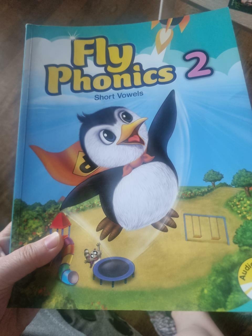 [중고] Fly Phonics 2 : Student Book + Readers + App (Paperback)