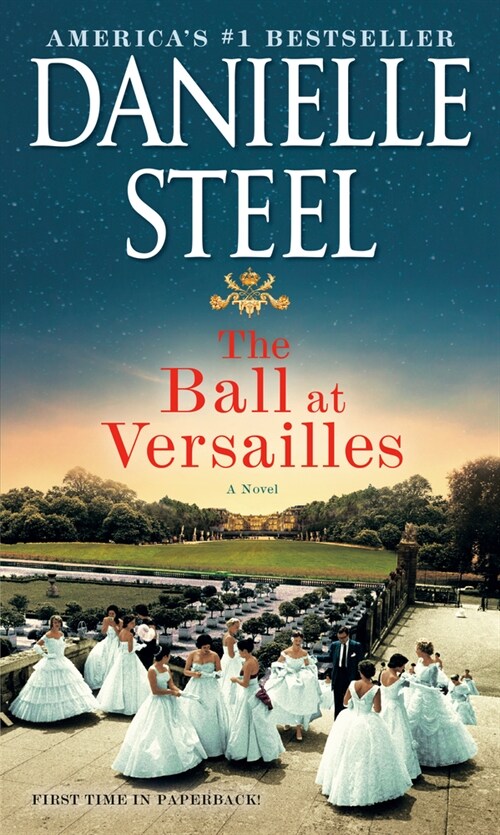 The Ball at Versailles (Mass Market Paperback)