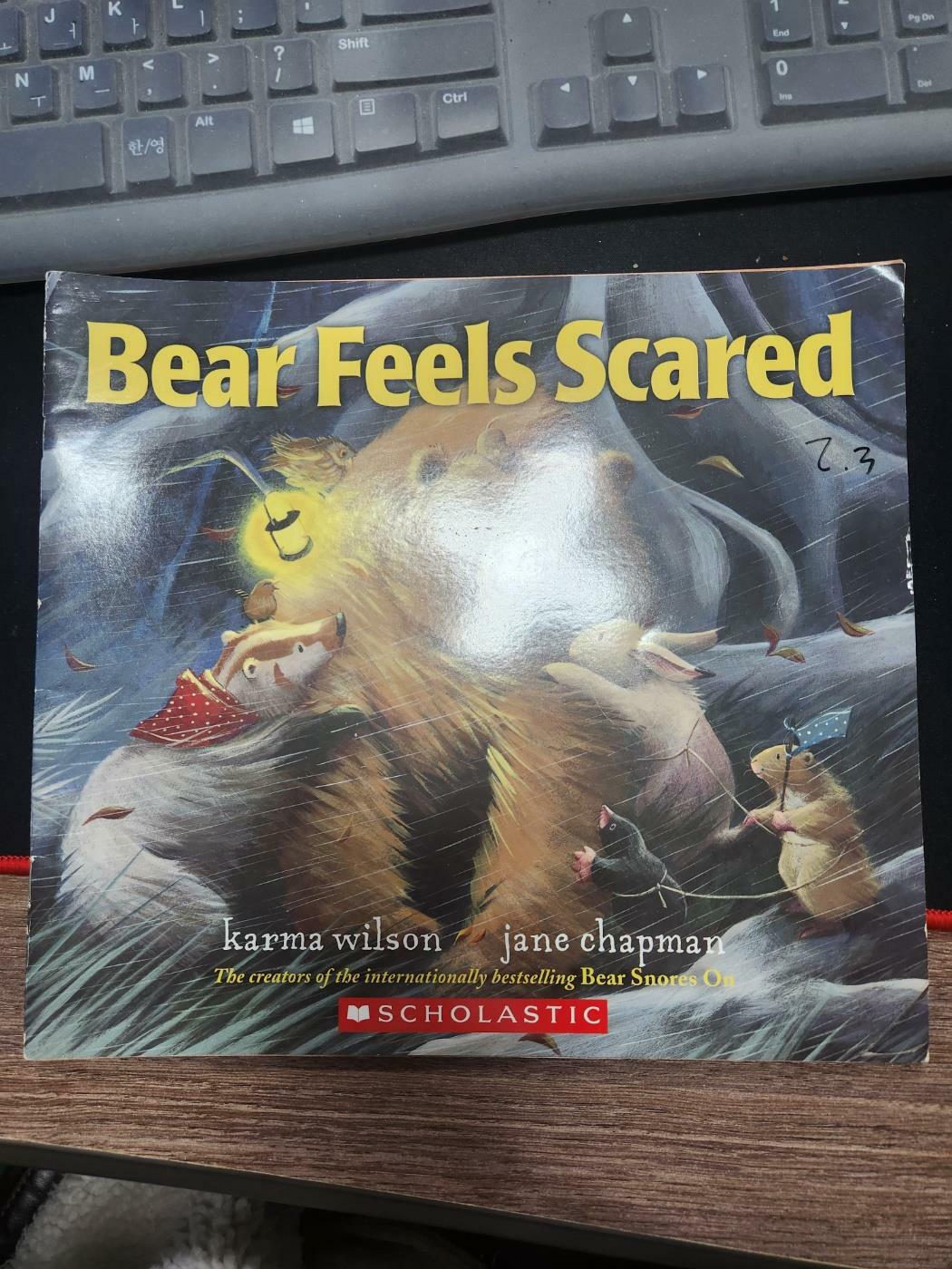 [중고] Bear Feels Scared (Paperback)