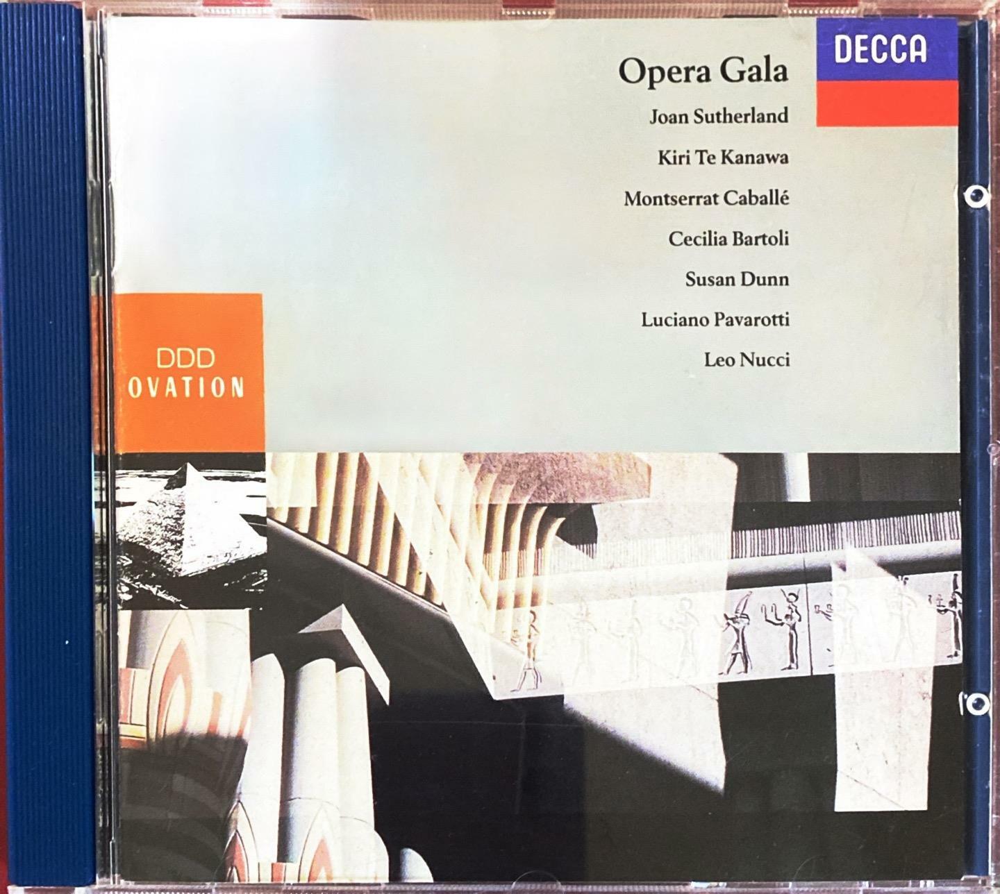 [중고] Opera Gala - Sutherland, Te Kanawa, Pavarotti