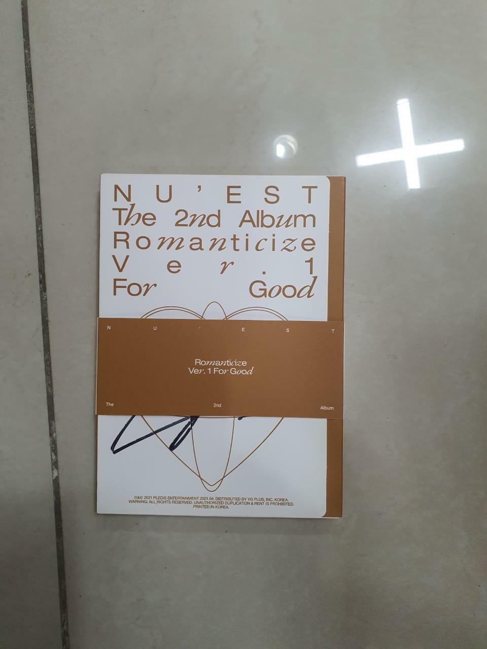 [중고] 뉴이스트 - NU’EST The 2nd Album ‘Romanticize‘ [버전 5종 중 랜덤발송]