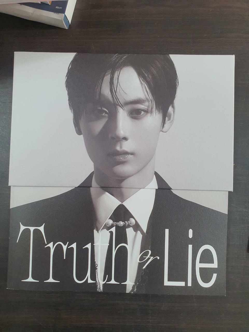 [중고] 황민현 (HWANG MIN HYUN) ‘Truth or Lie‘ - 1st MINI ALBUM [커버 2종 중 랜덤 발송]