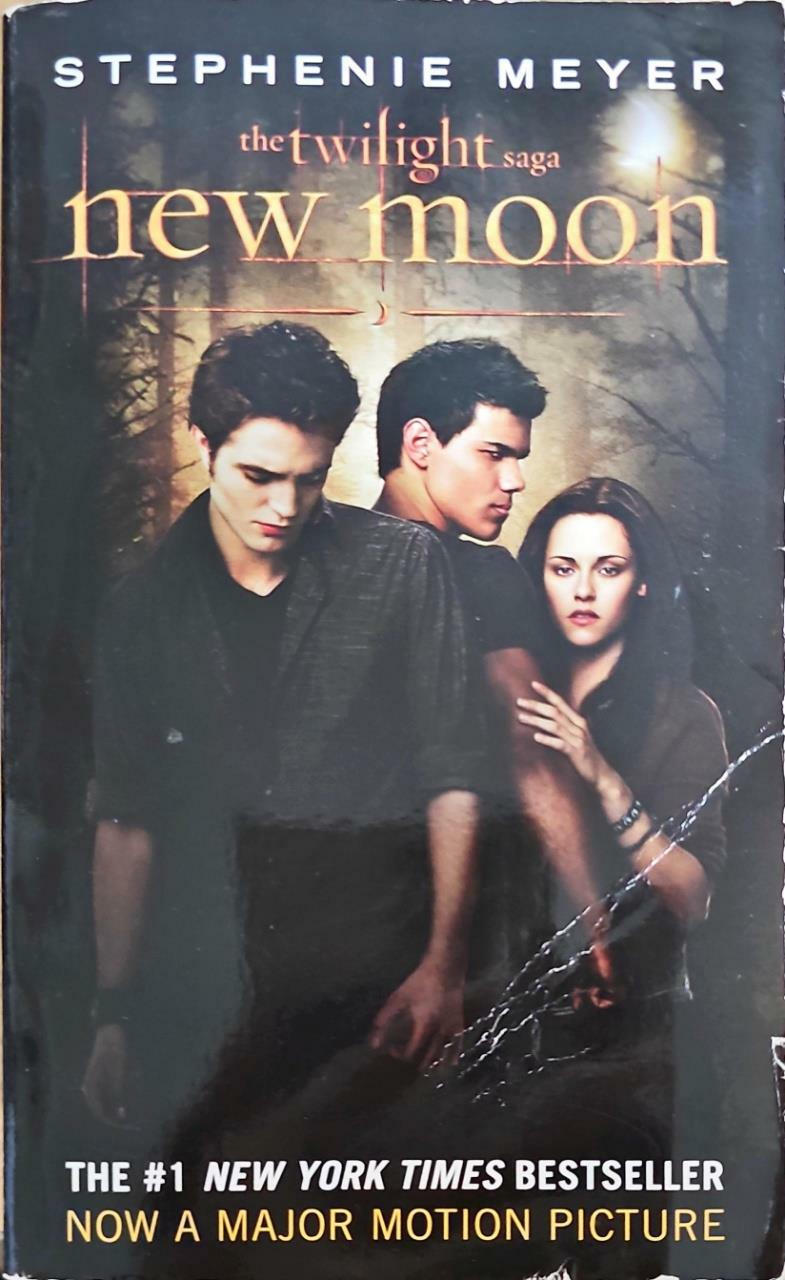 [중고] New Moon (Movie Tie-in, Mass Market Paperback, International Edition)