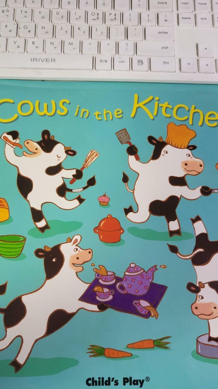 [중고] Cows in the Kitchen (Paperback)