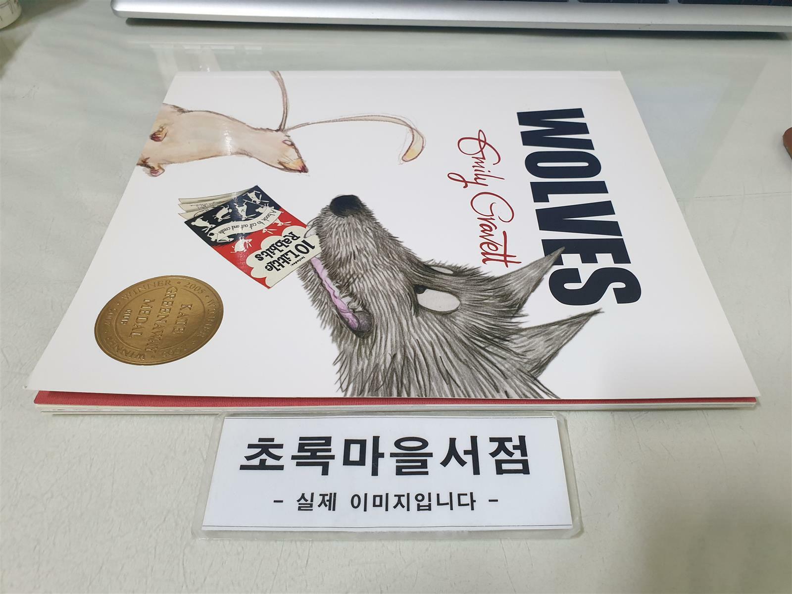 [중고] Wolves (Paperback, Main Market Ed.)