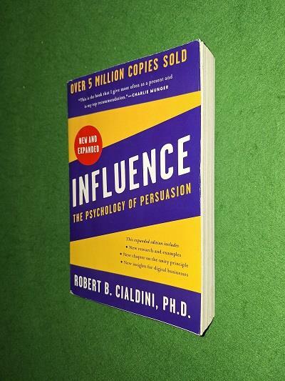 [중고] Influence, New and Expanded : The Psychology of Persuasion (Paperback)