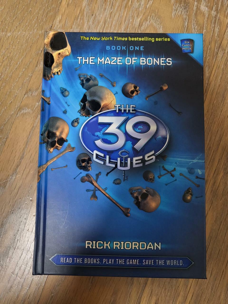 [중고] The Maze of Bones (the 39 Clues, Book 1) [With 6 Game Cards] (Hardcover)