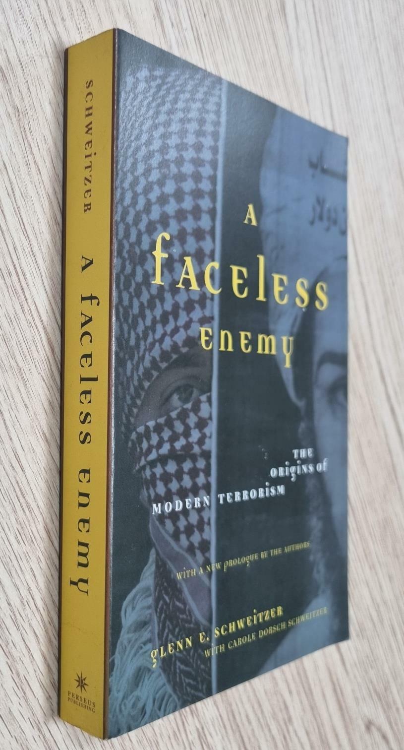[중고] A Faceless Enemy: The Origins of Modern Terrorism (Paperback)
