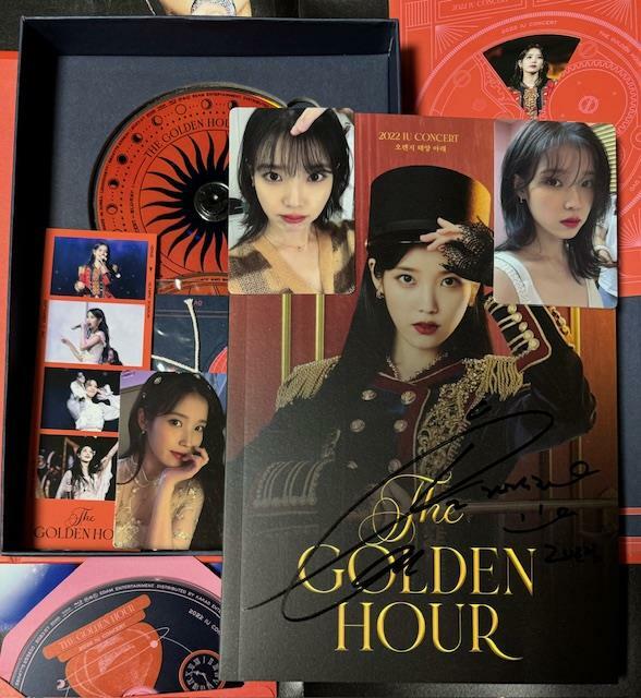 [중고] 아이유 - 2022 IU Concert ‘The Golden Hour : 오렌지 태양 아래‘ [Blu-ray 3disc]