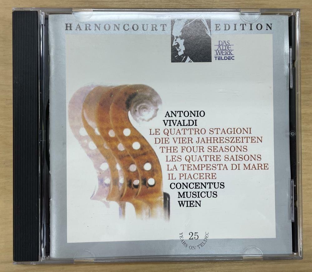 [중고] Vivaldi : The Four Seasons / Nikolaus Harnoncourt / concentus musicus wien / 상태 : 최상(설명과 사진 참고)