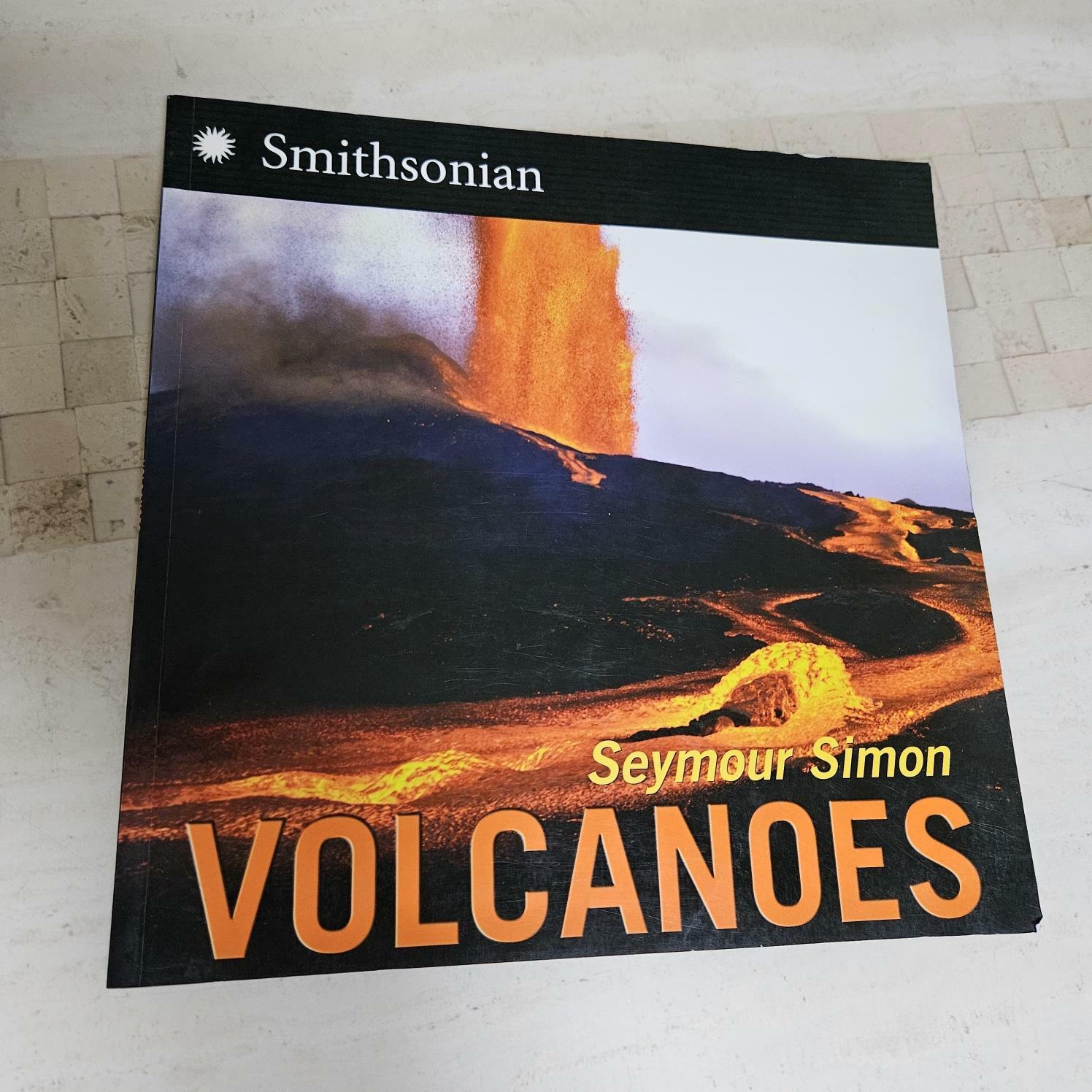 [중고] Volcanoes (Paperback)