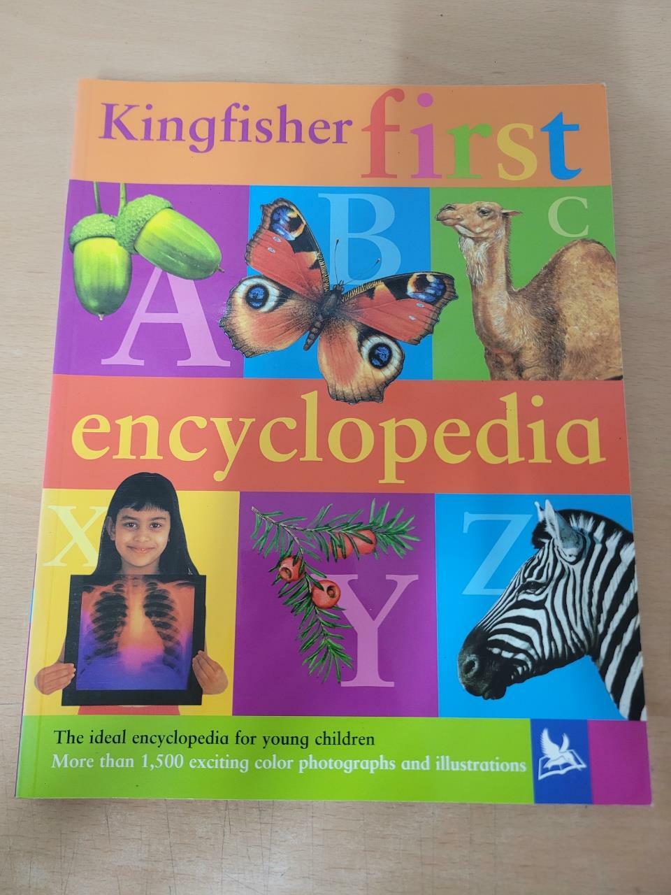 [중고] The Kingfisher First Encyclopedia (Paperback)