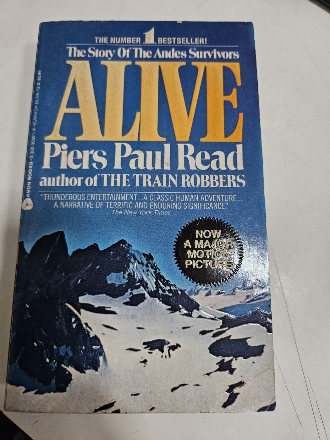 [중고] Alive: The Story of the Andes Survivors (Mass Market Paperback)