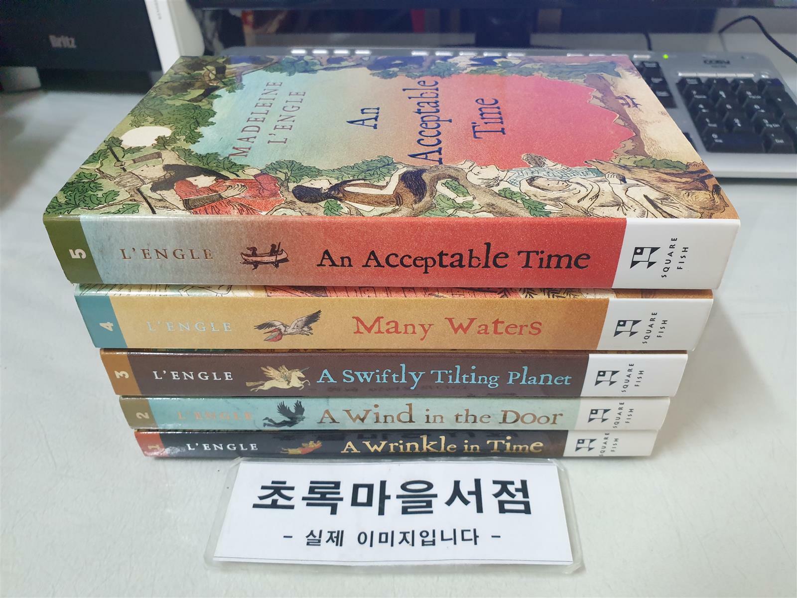 [중고] THE WRINKLE IN TIME QUINTET 1-5:전5권/사진2컷참조(Paperback)/초록마을서점 