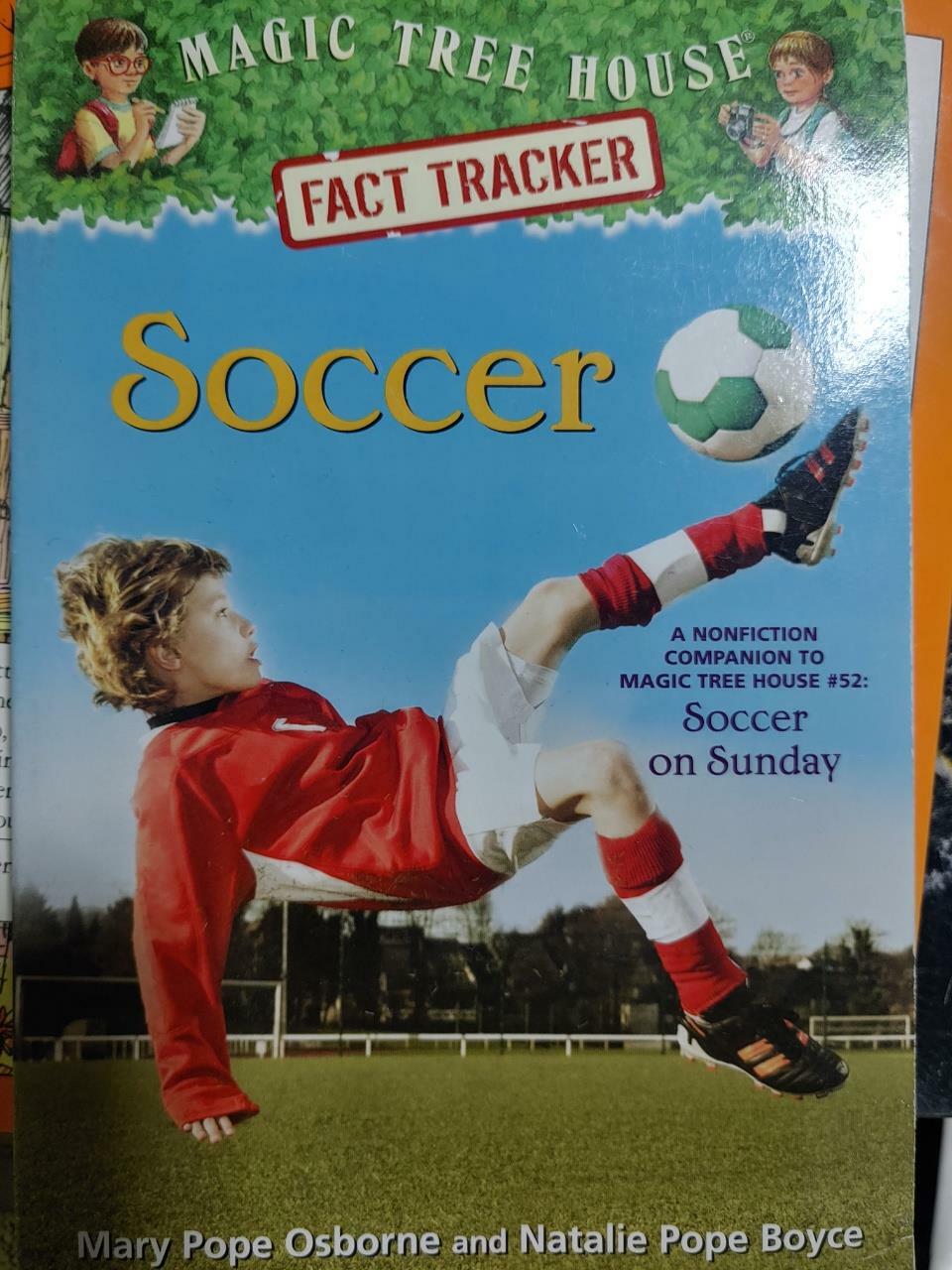 [중고] Magic Tree House FACT TRACKER #29 : Soccer (Paperback)