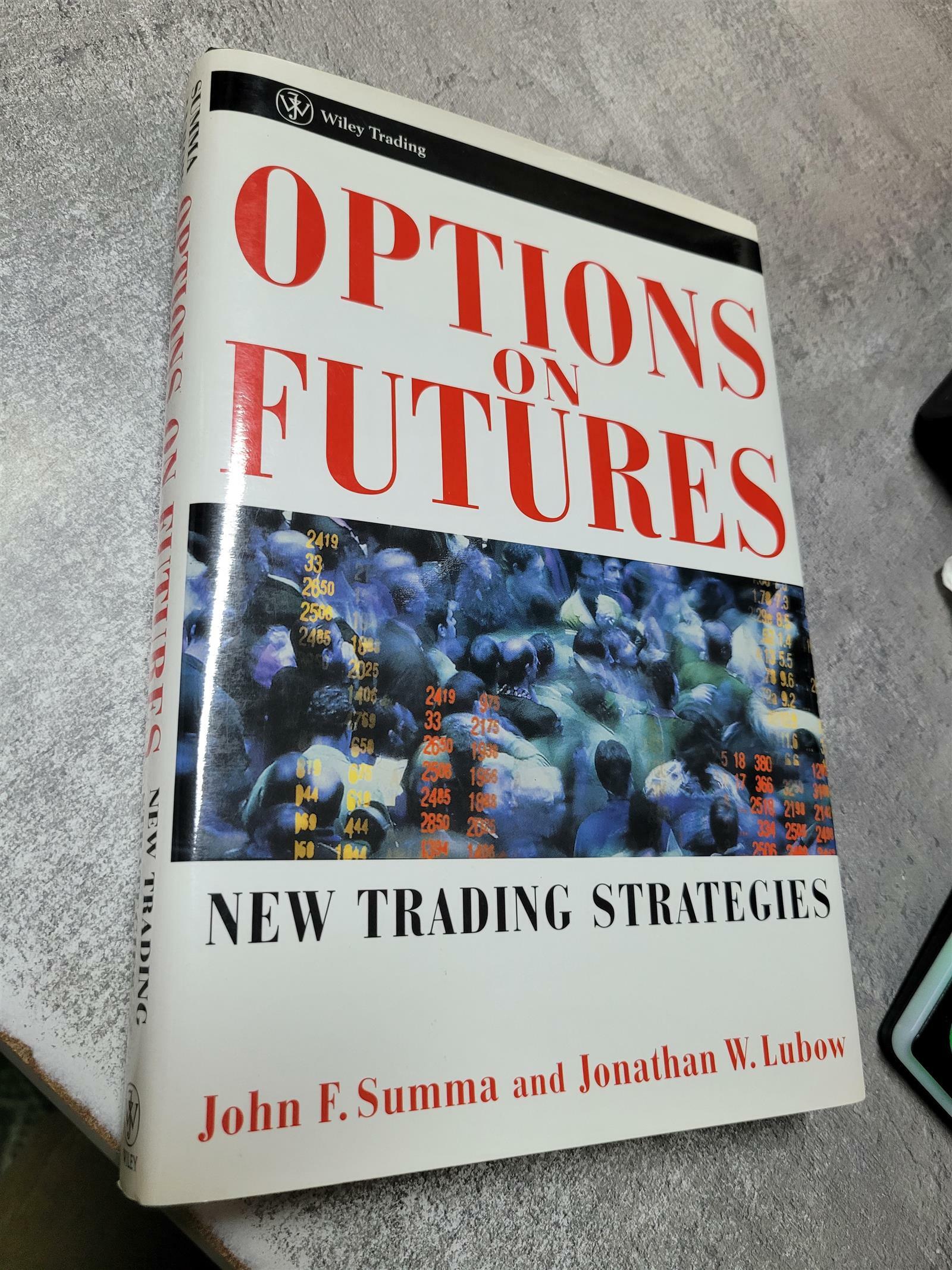 [중고] Options on Futures: New Trading Strategies (Hardcover)