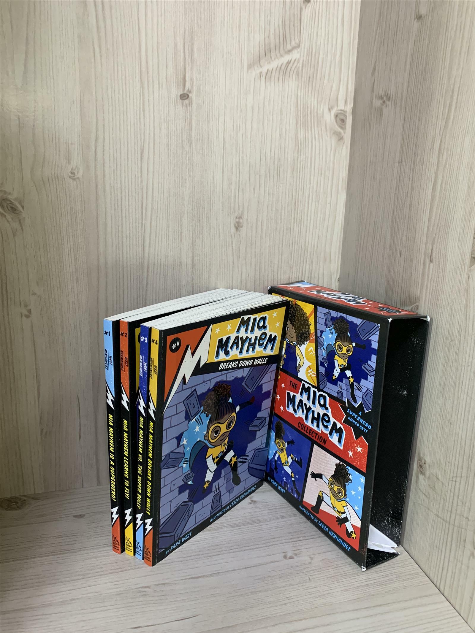 [중고] The MIA Mayhem Collection (Boxed Set): MIA Mayhem Is a Superhero!; MIA Mayhem Learns to Fly!; MIA Mayhem vs. the Super Bully; MIA Mayhem Breaks D (Boxed Set)