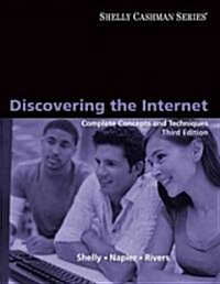 Discovering the Internet (Paperback, 3rd)