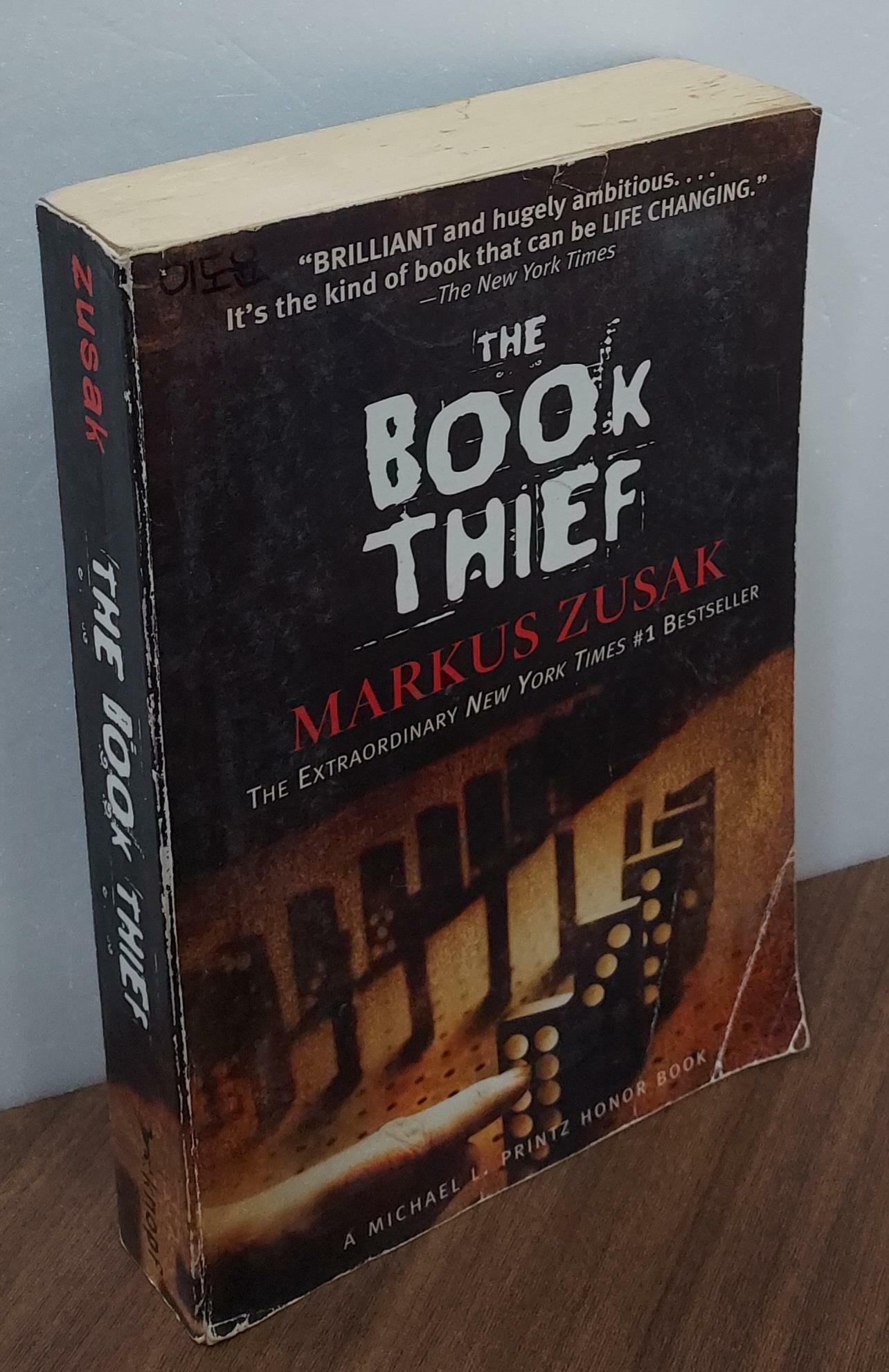 [중고] The Book Thief (Paperback)