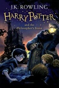 Harry Potter and the Philosopher's Stone (Paperback)