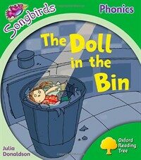 Oxford Reading Tree: Level 2: More Songbirds Phonics : The Doll in the Bin (Paperback)