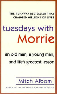 Tuesdays with Morrie (Mass Market Paperback, 미국판, Internantional) - 『모리와 함께한 화요일』 원서