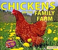 Chickens on the Family Farm (Paperback)