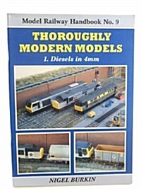 Thoroughly Modern Models (Paperback)