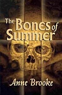 The Bones of Summer (Paperback)