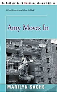 Amy Moves in (Paperback)