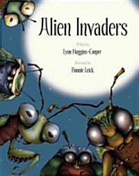 Alien Invaders (Hardcover, 1st)