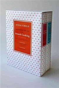 Mastering the Art of French Cooking (2 Volume Box Set): A Cookbook (Boxed Set)