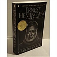 Ernest Hemingway: A life story (Paperback, 1st Collier Books ed)