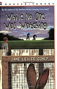 While No One Was Watching (Paperback)