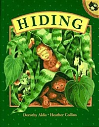Hiding (Picture Puffins) (Paperback)