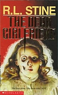 The Dead Girlfriend (Mass Market Paperback)