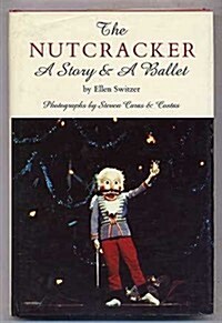 The NUTCRACKER (Hardcover)