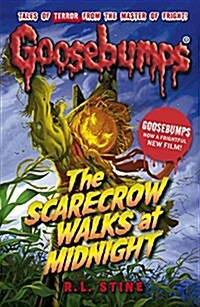 [중고] The Scarecrow Walks at Midnight (Paperback, 3 ed)