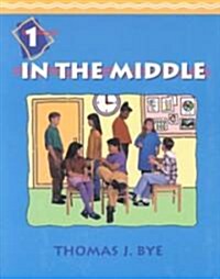 In the Middle (Paperback)