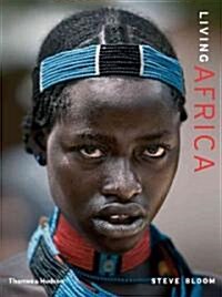 Living Africa (Hardcover)