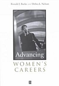 Advancing Womens Careers: Research in Practice (Paperback)