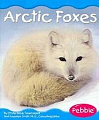 Arctic Foxes (Paperback)