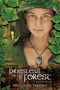 Priestess of the Forest: A Druid Journey (Paperback)