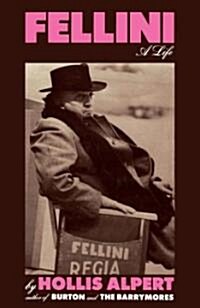 Fellini: A Life (Paperback)