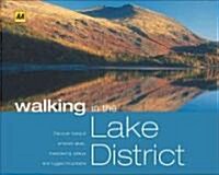 Walking in the Lake District (Hardcover)