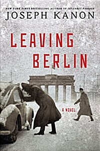 Leaving Berlin (Hardcover, Large Print)