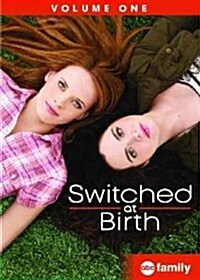 [수입] Switched at Birth: Volume One (스위치드 앳 버스)(지역코드1)(한글무자막)(DVD)